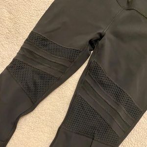 Lululemon Active Leggings Size 6